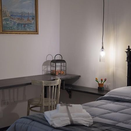Villino Teresa Bed & Breakfast Salerno Exterior photo